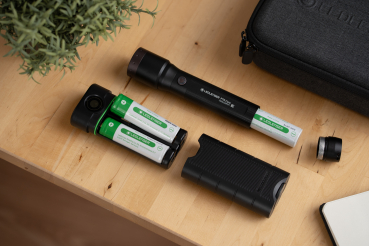 Led Lenser Powerbank Flex10 inkl. 2 x 21700 Akkus