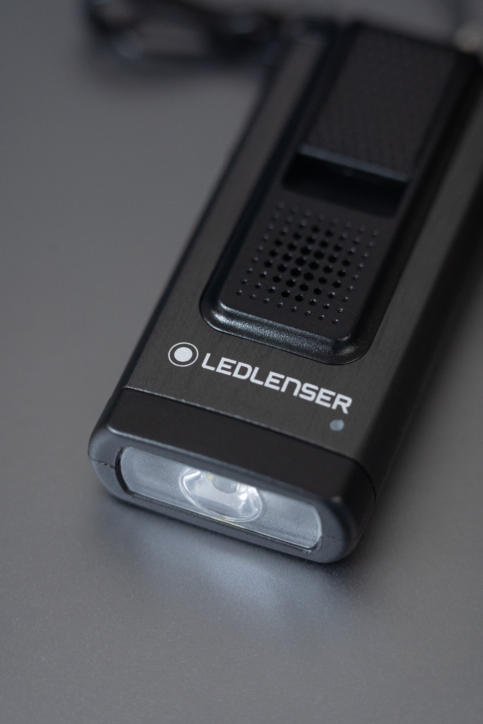 Led Lenser Schlüsselbundleuchte K6R safety 4GB grau